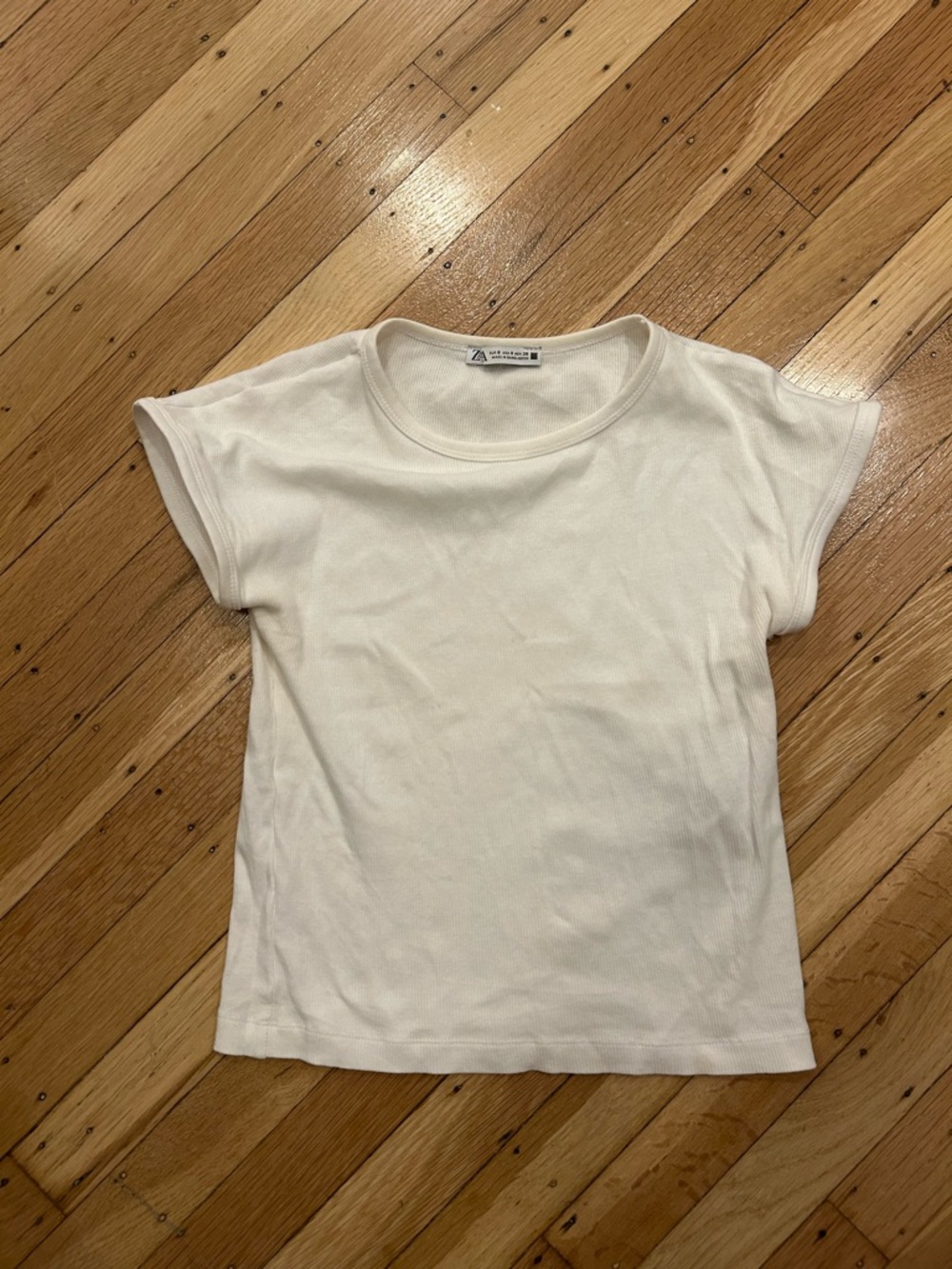 Zara Classic White Short Sleeve Ribbed Tee